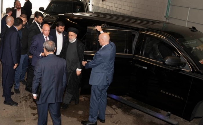 A photo posted by the U.S. Secret Service on Tuesday shows Iranian President Ebrahim Raisi flanked by agents in New York City. (Photo: U.S. Secret Service / Twitter)